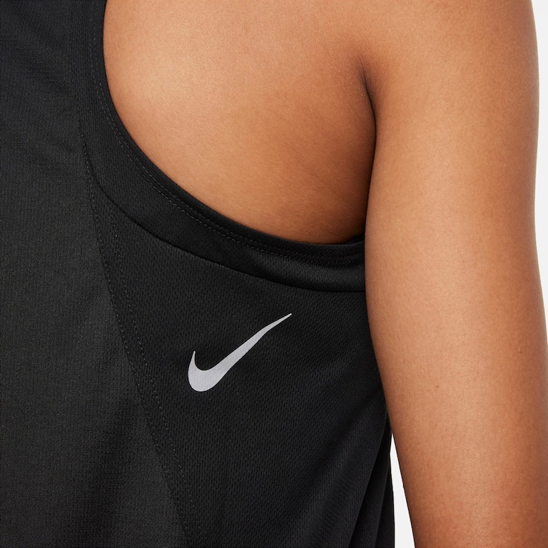 Regata Nike Dri-FIT Race Feminina - Foto 5