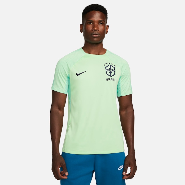 Camiseta Nike Brasil Strike Masculina - Foto 1