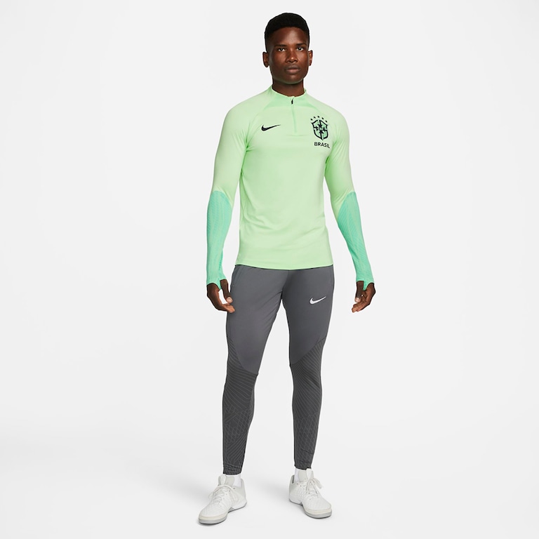 Camiseta Manga Longa Nike Brasil Strike Masculina - Foto 5