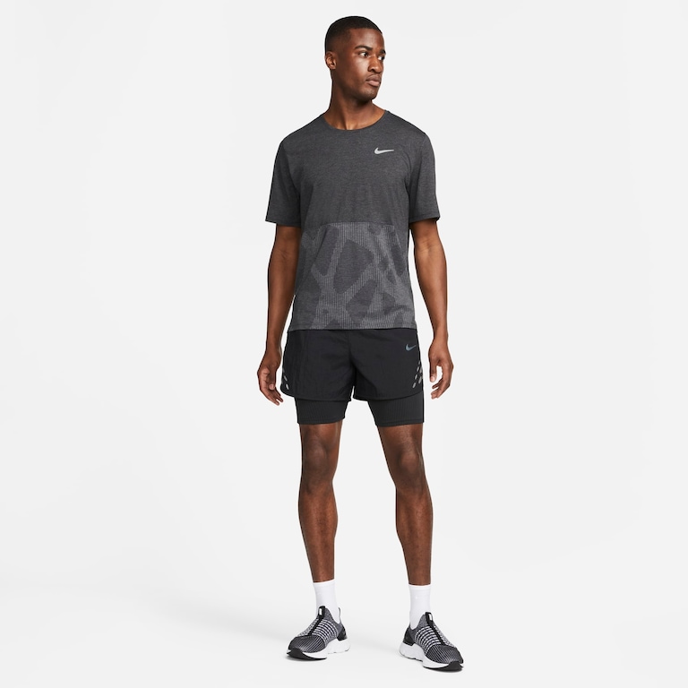Camiseta Nike Dri-FIT Run Division Masculina - Foto 6