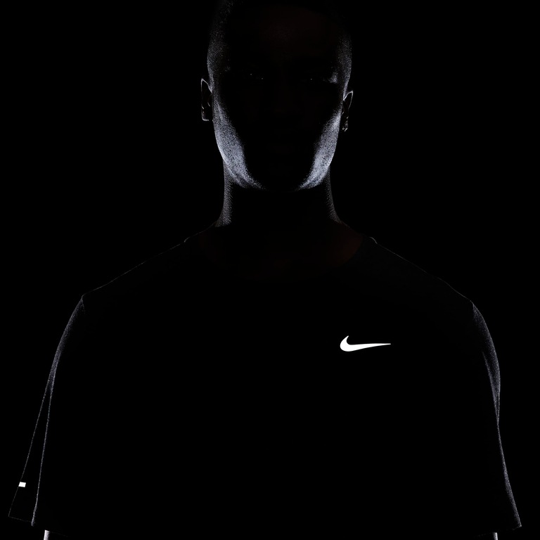 Camiseta Nike Dri-FIT Run Division Masculina - Foto 7