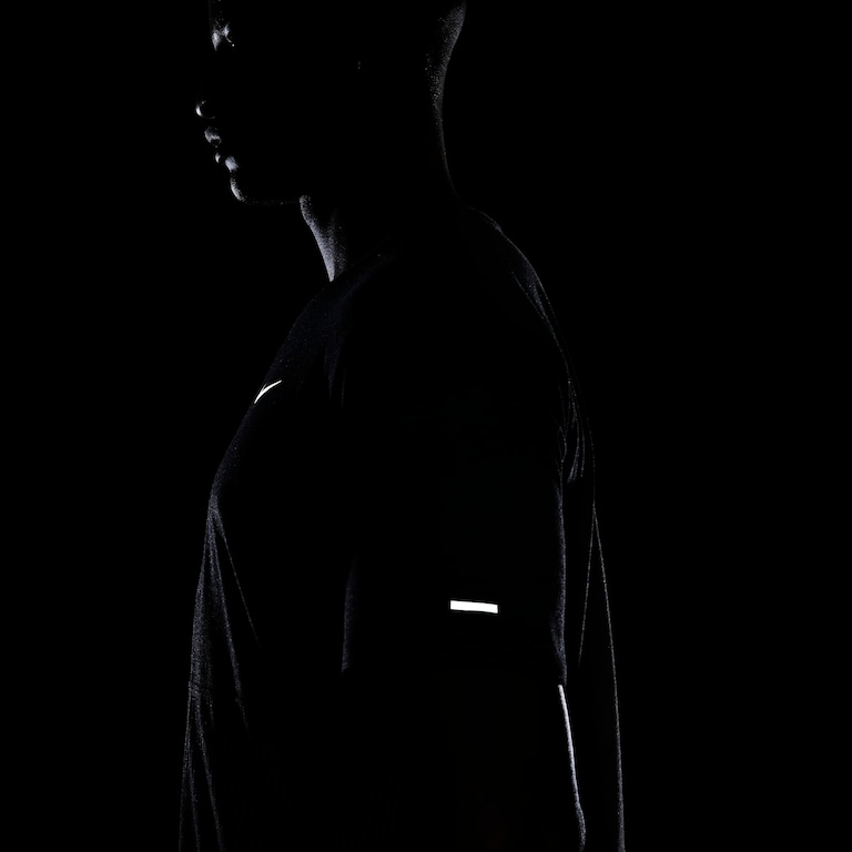 Camiseta Nike Dri-FIT Run Division Masculina - Foto 8