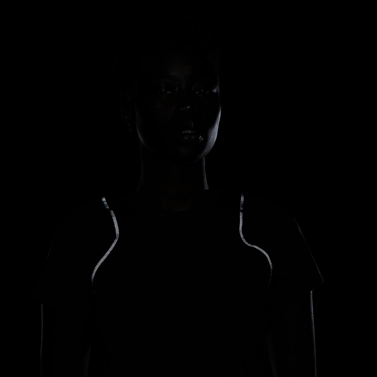 Camiseta Nike Dri-FIT Run Division Feminina - Foto 6