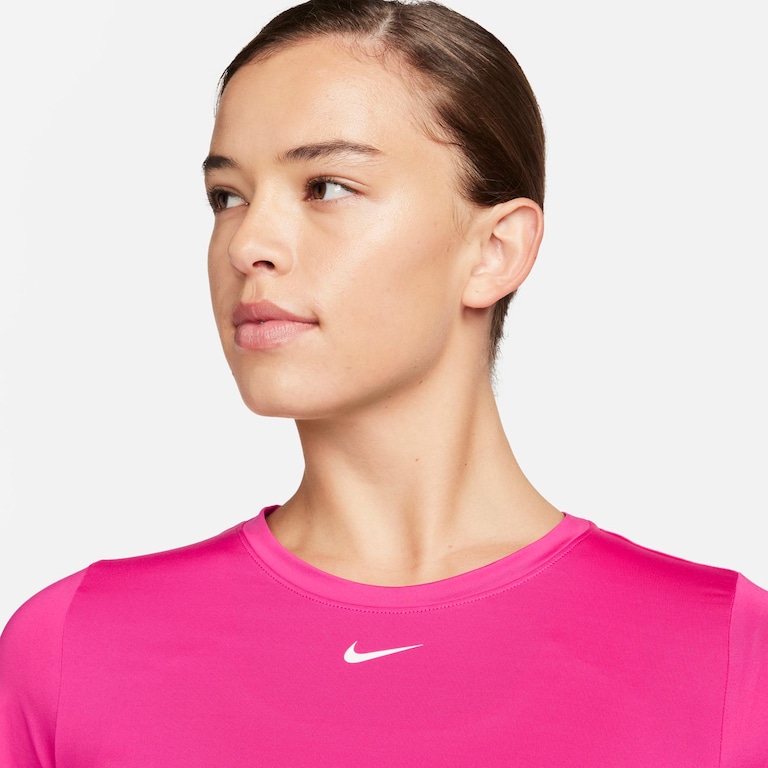 Camiseta Nike Dri-FIT One Feminina - Foto 3