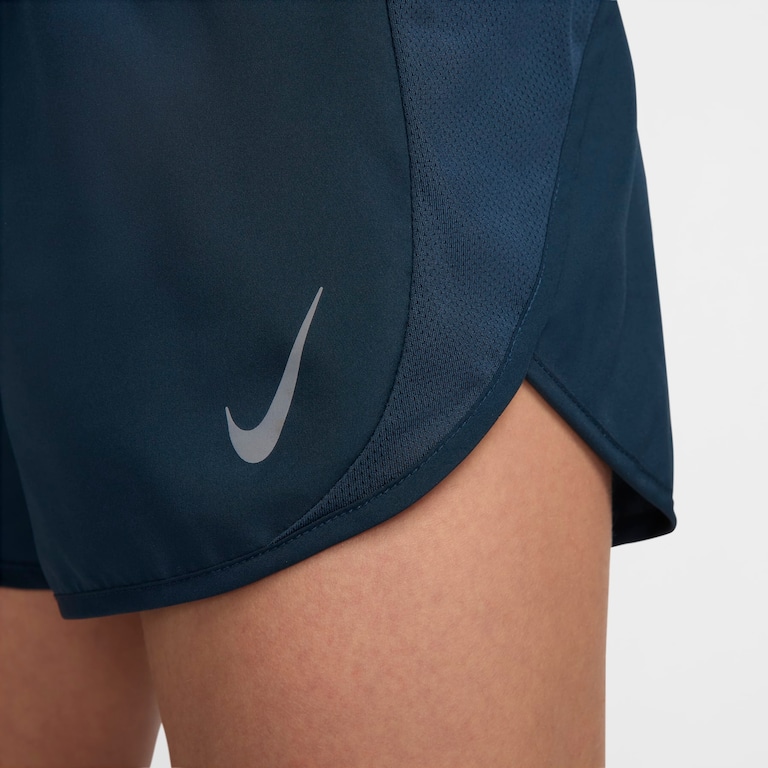 Shorts Nike Dri-FIT Tempo Race Feminino - Foto 7