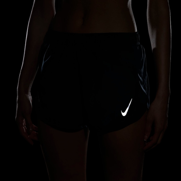 Shorts Nike Dri-FIT Tempo Race Feminino - Foto 10