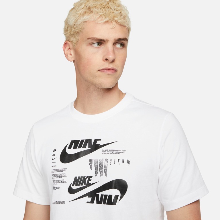 Camiseta Nike Sportswear Club Masculina - Foto 3