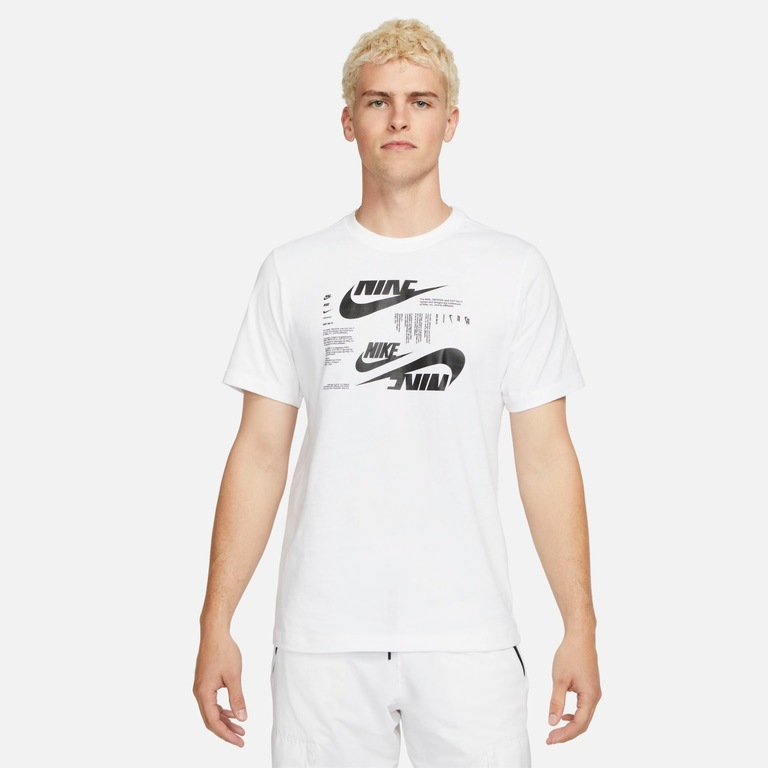 Camiseta Nike Sportswear Club Masculina - Foto 1