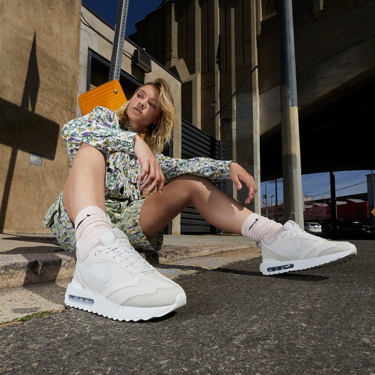 Tênis Nike Air Max Dawn Feminino - Foto 10