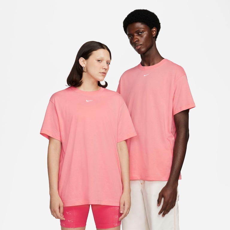 Camiseta Nike Sportswear Essentials Feminina - Foto 1