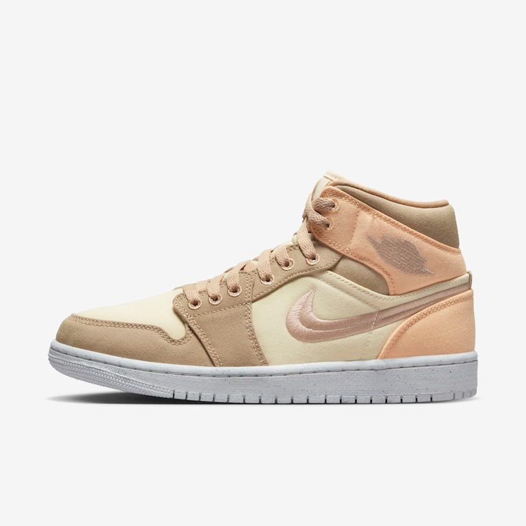 Tênis Jordan 1 Mid SE Feminino - Foto 1