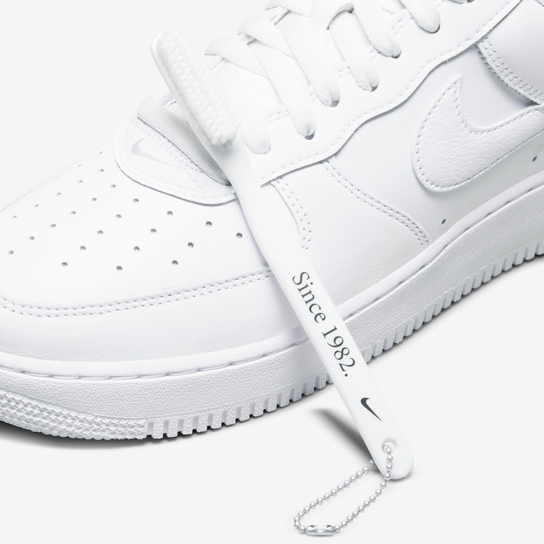 Tênis Nike Air Force 1 Low Retro - Foto 9