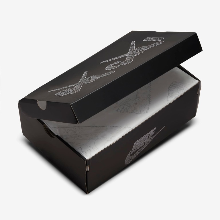 Sacai x KAWS Blazer Low - Foto 13