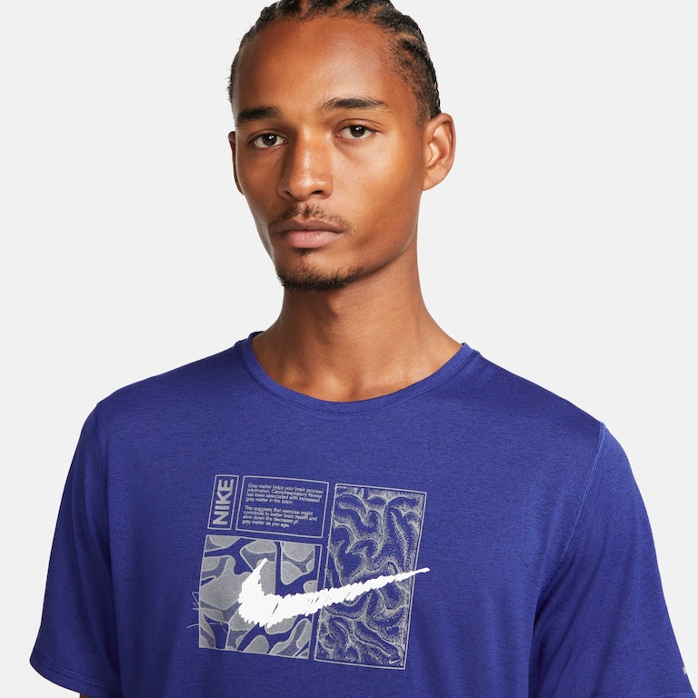 Camiseta Nike Dri-FIT Miler D.Y.E. Masculina - Foto 3