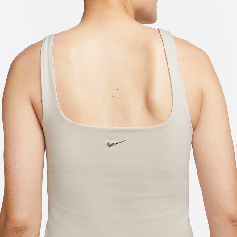 Regata Nike Yoga Dri-FIT Luxe Feminina - Foto 3