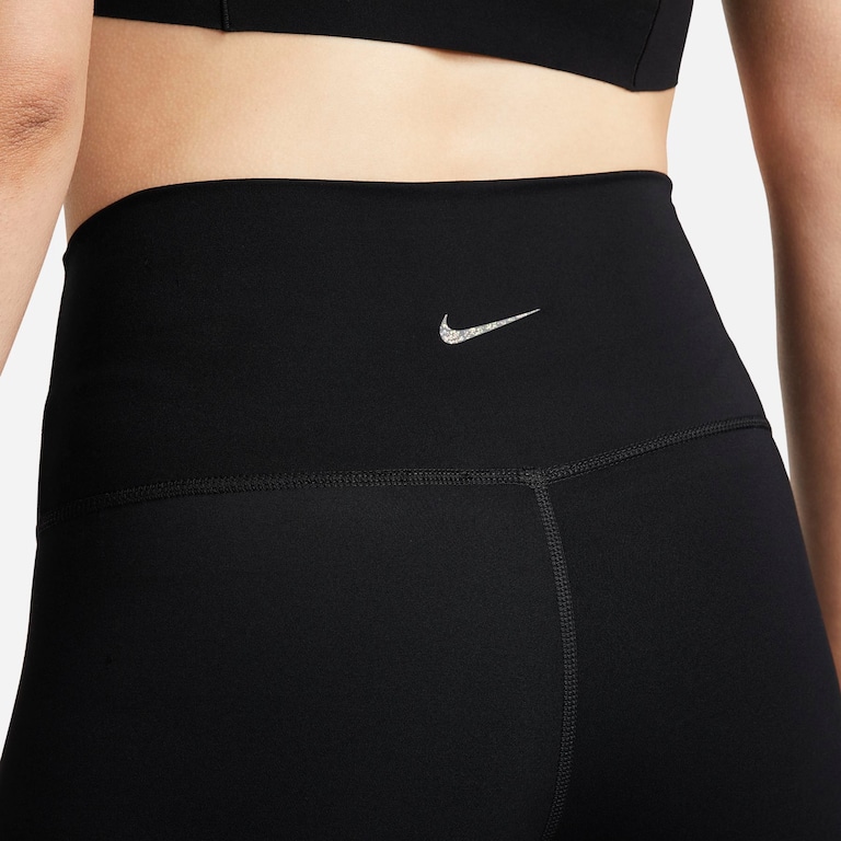 Shorts Nike Yoga Dri-FIT Feminino - Foto 4