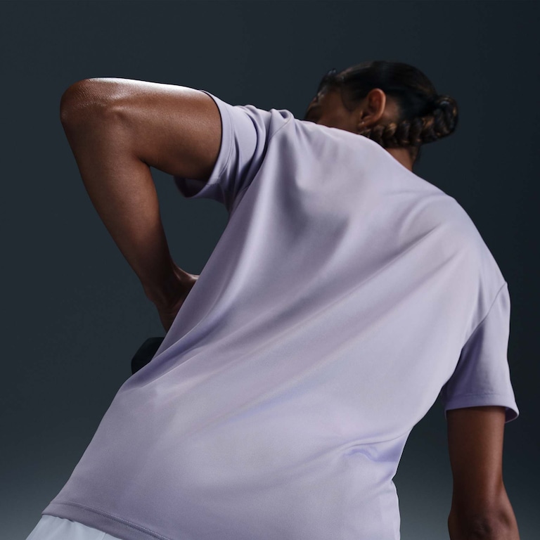 Camiseta Nike Dri-FIT Feminina - Foto 2