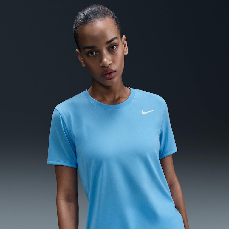Camiseta Nike Dri-FIT Feminina - Foto 1