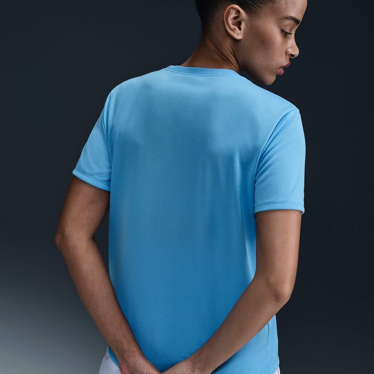 Camiseta Nike Dri-FIT Feminina - Foto 2