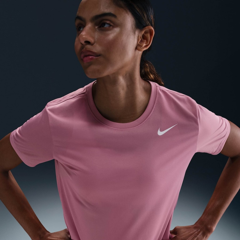 Camiseta Nike Dri-FIT Feminina - Foto 1