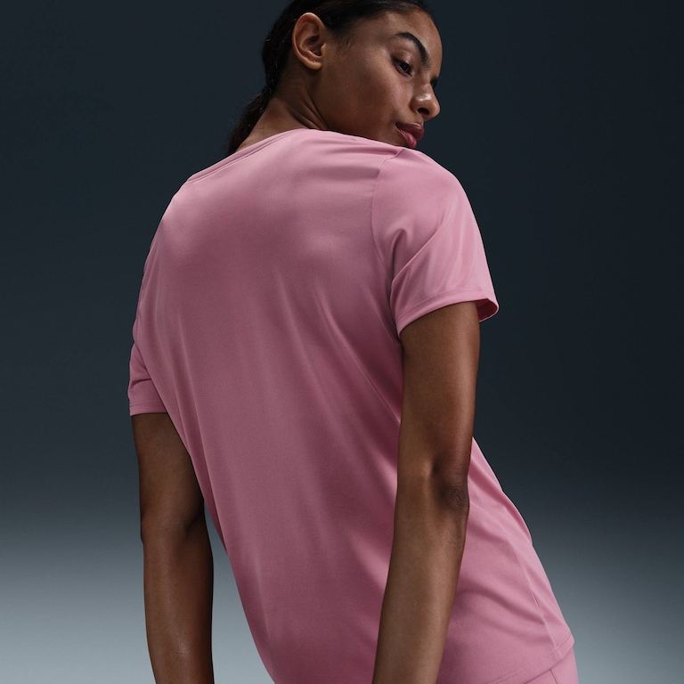 Camiseta Nike Dri-FIT Feminina - Foto 2