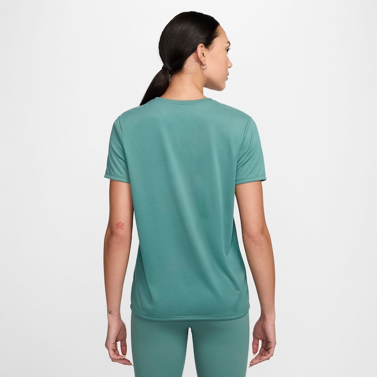 Camiseta Nike Dri-FIT Feminina - Foto 4