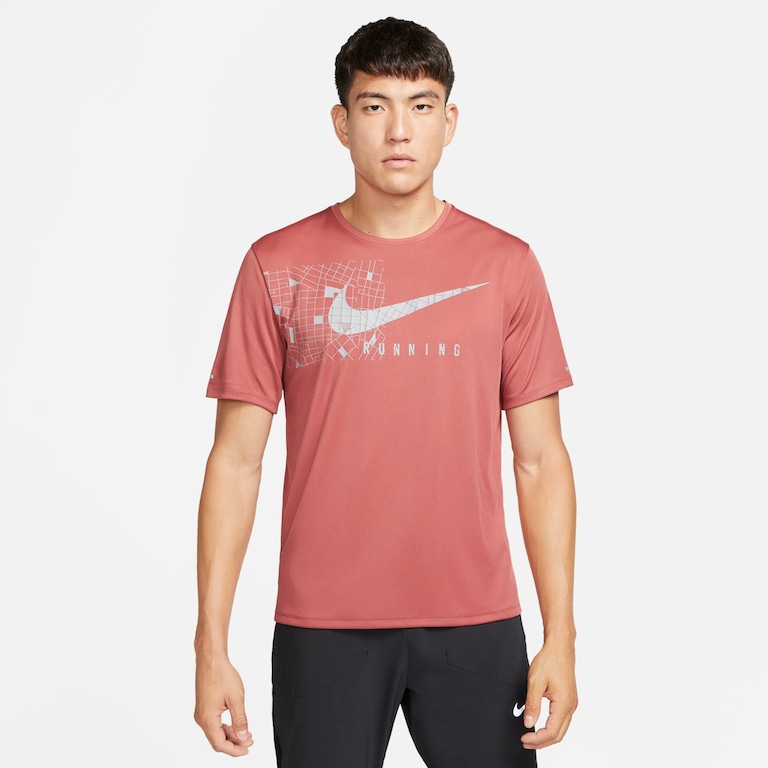 Camiseta Nike Dri-FIT UV Miler Run Division Masculina - Foto 1