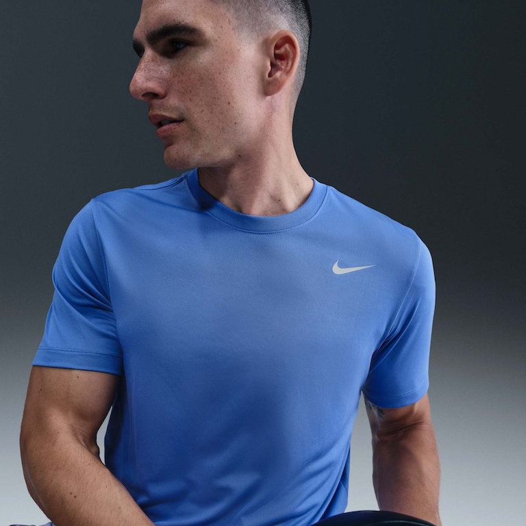 Camiseta Nike Dri-FIT Legend Masculina - Foto 3