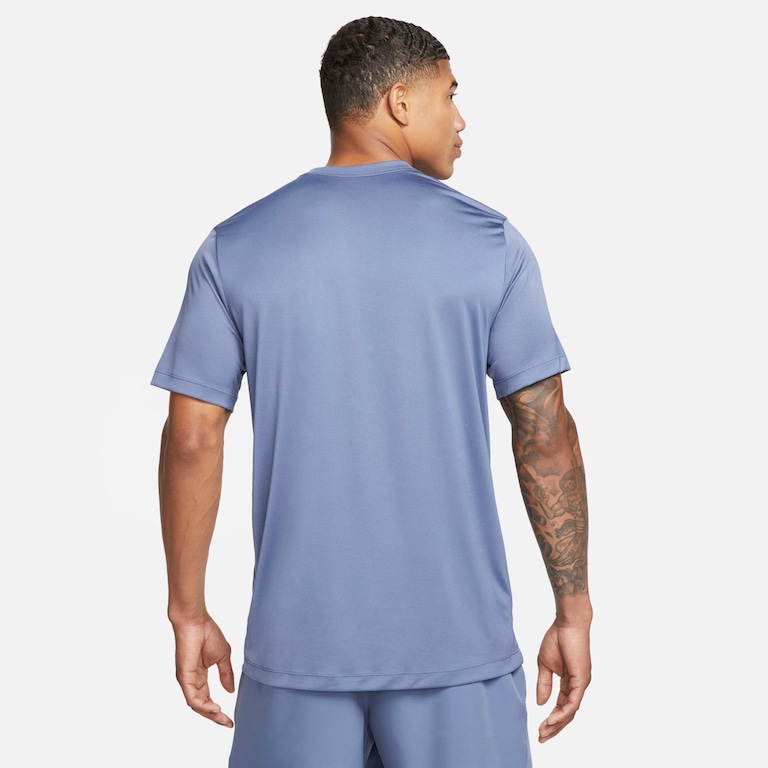 Camiseta Nike Dri-FIT Legend Masculina - Foto 2