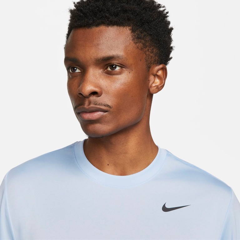 Camiseta Nike Dri-FIT Legend Masculina - Foto 3