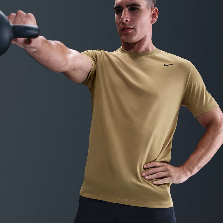 Camiseta Nike Dri-FIT Legend Masculina - Foto 3