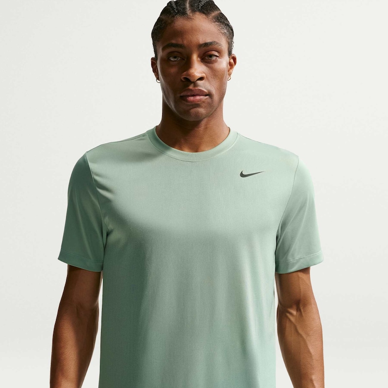 Camiseta Nike Dri-FIT Legend Masculina - Foto 1