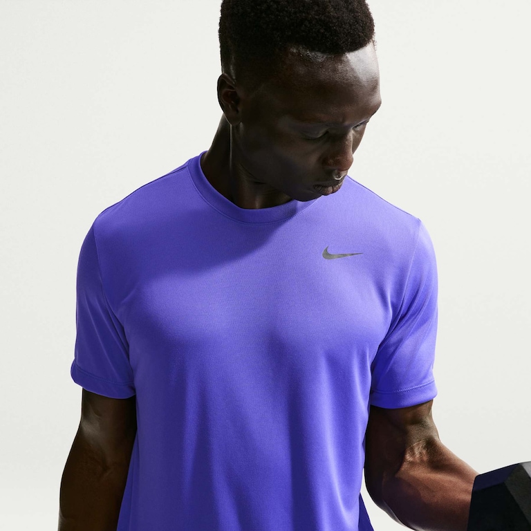Camiseta Nike Dri-FIT Legend Masculina - Foto 3