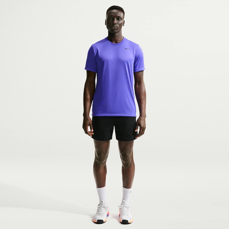 Camiseta Nike Dri-FIT Legend Masculina - Foto 4