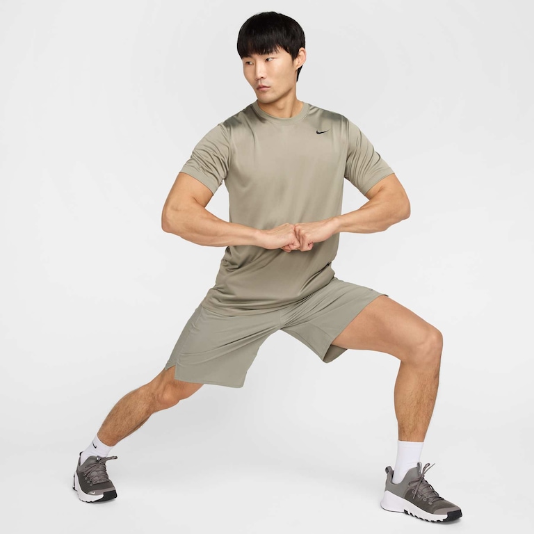 Camiseta Nike Dri-FIT Legend Masculina - Foto 4