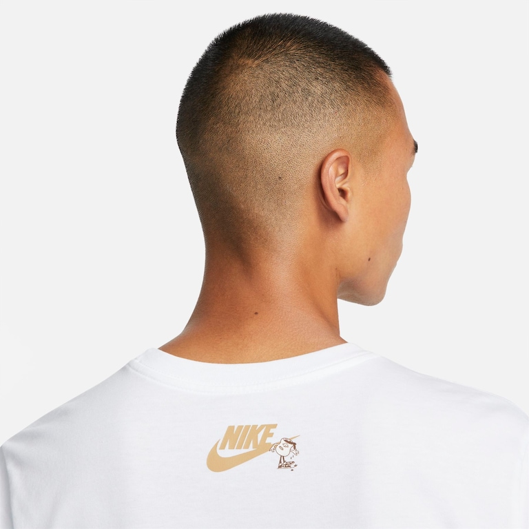 Camiseta Nike Sportswear Beans Masculina - Foto 5