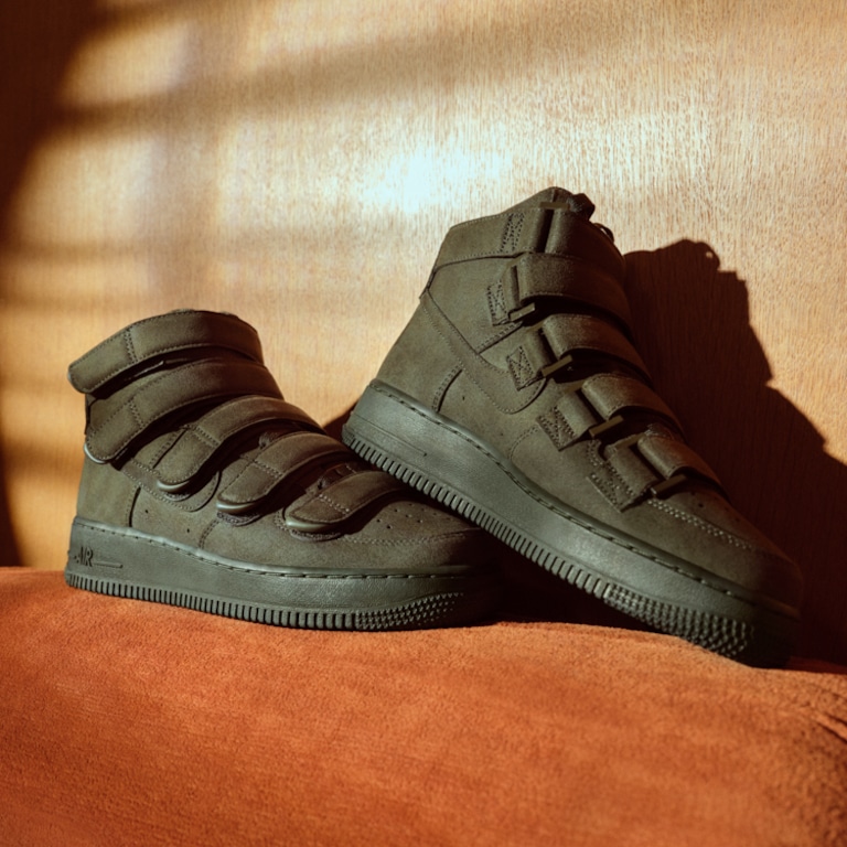 Tênis Nike Air Force 1 x Billie - Foto 1
