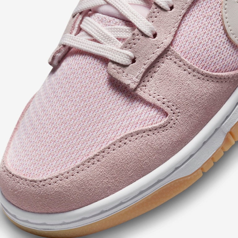 Tênis Nike Dunk Low SE Bear Feminino - Foto 7