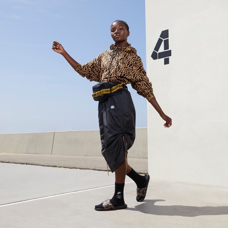 Chinelo Nike Victori One Feminino - Foto 9