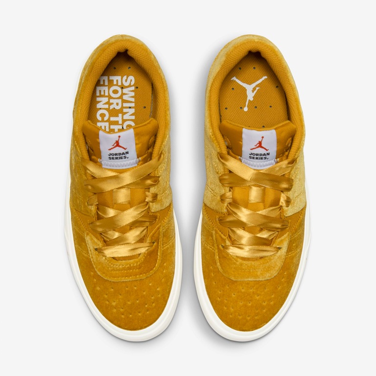 Tênis Jordan Series SE Feminino - Foto 4