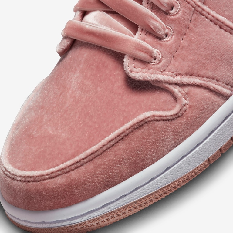 Tênis Air Jordan 1 Low SE Edge Feminino - Foto 7