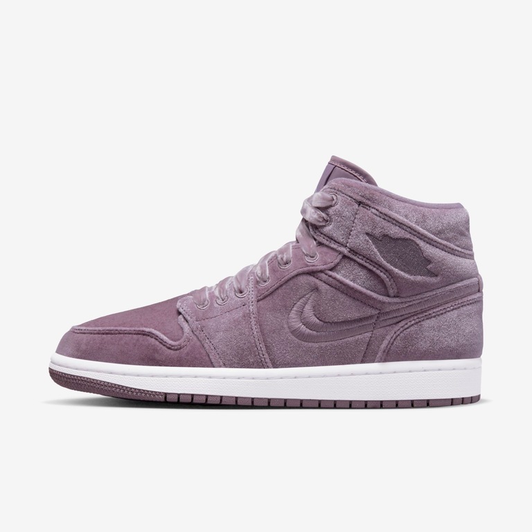 Tênis Air Jordan 1 Mid SE Feminino - Foto 1