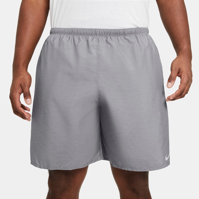 Shorts Nike Challenger Masculino - Foto 11