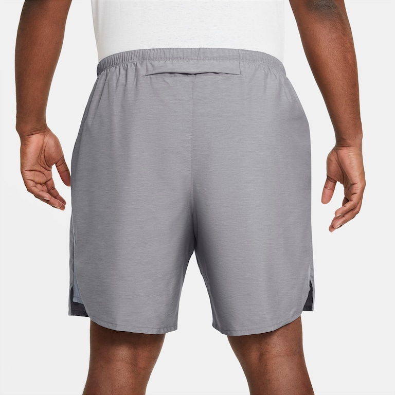 Shorts Nike Challenger Masculino - Foto 12