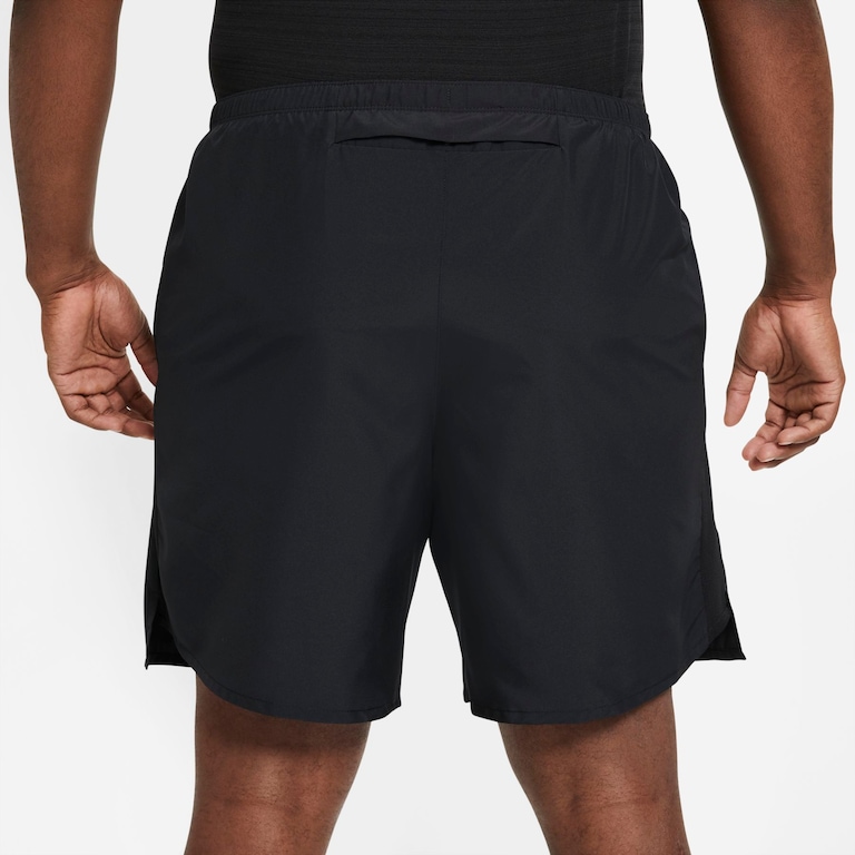 Shorts Nike Challenger Masculino - Foto 12