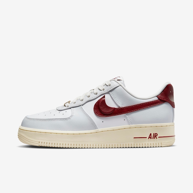 Tênis Air Force 1 '07 SE Feminino - Foto 1