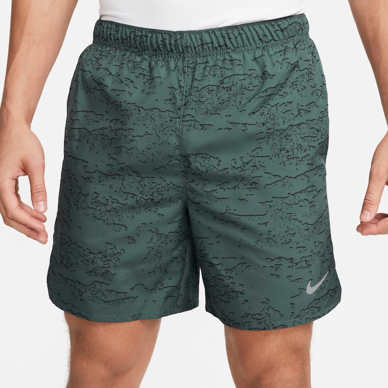 Shorts Nike Dri-FIT Run Division Challenger Masculino - Foto 2