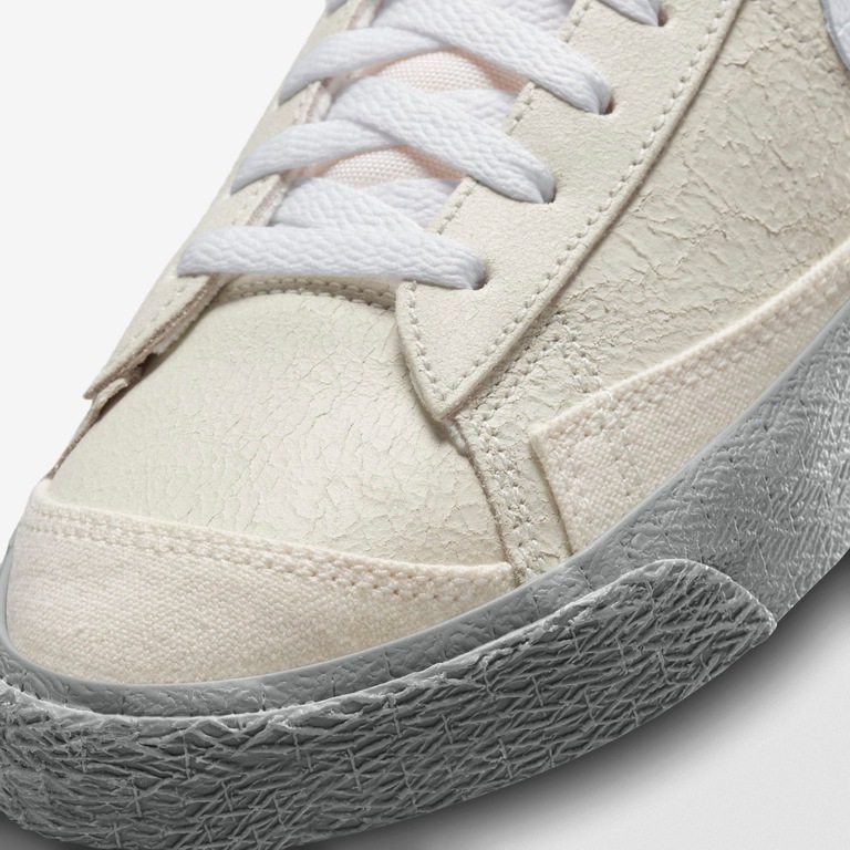 Tênis Nike Blazer Mid '77 SE EMB Masculino - Foto 7