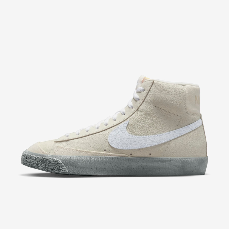 Tênis Nike Blazer Mid '77 SE EMB Masculino - Foto 1