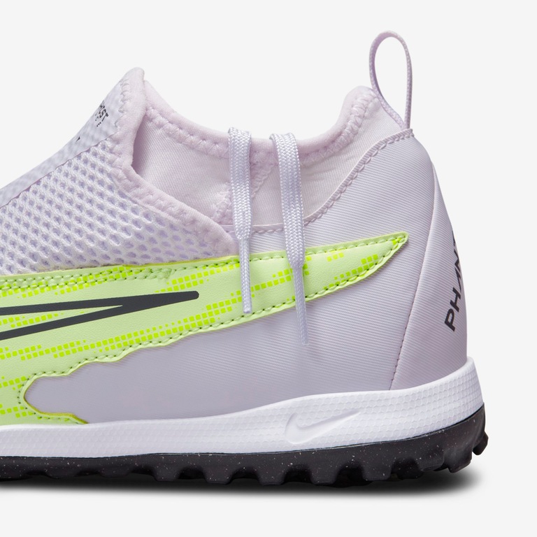 Chuteira Nike Phantom GX Academy Dynamic Fit Infantil Society - Foto 9